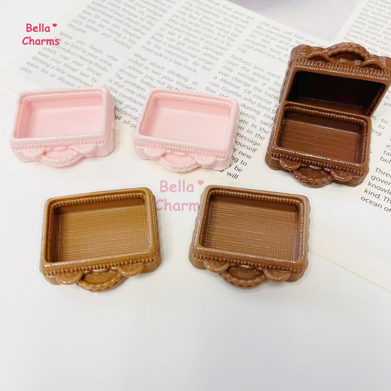 Suitcase box charm