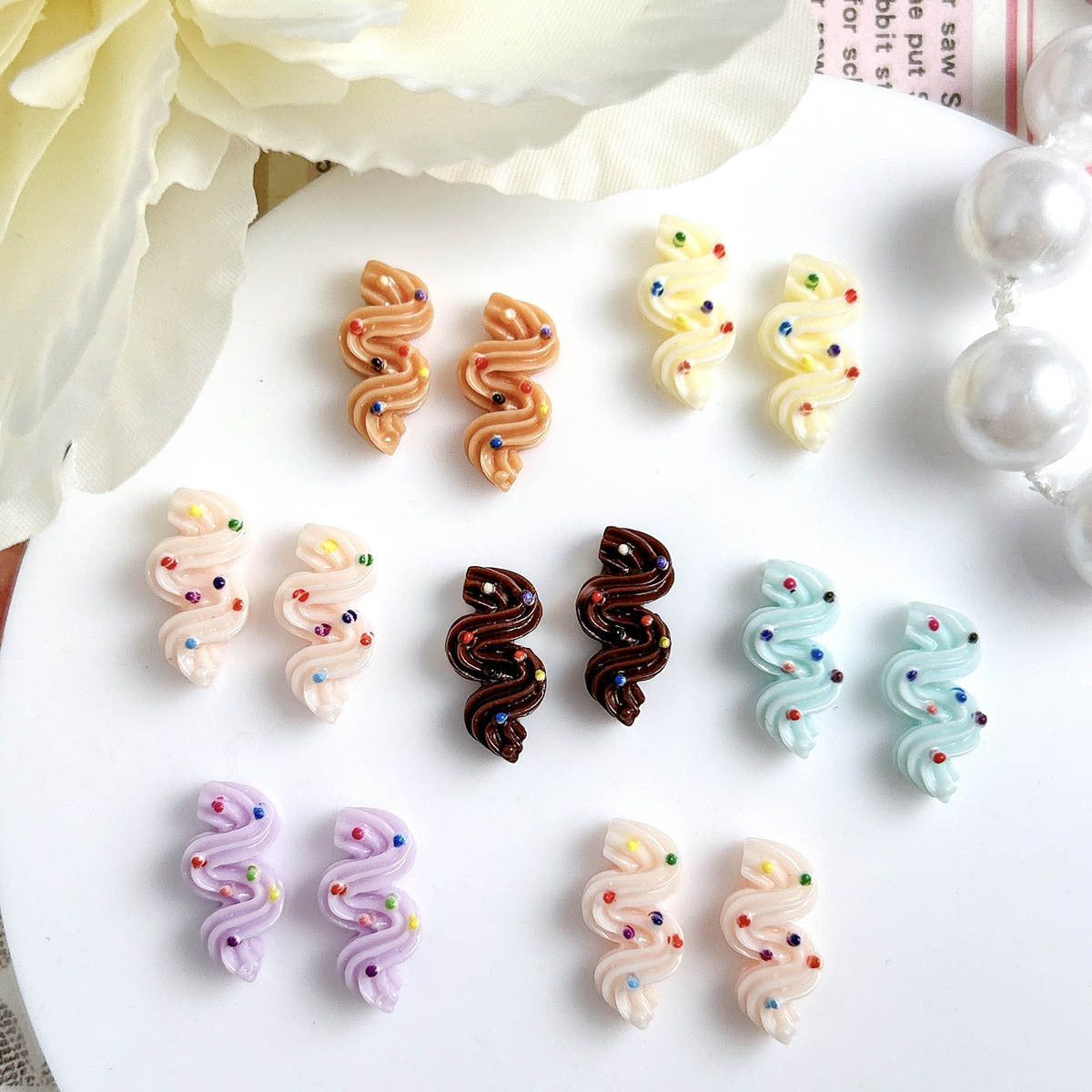 Mini Cream Charm