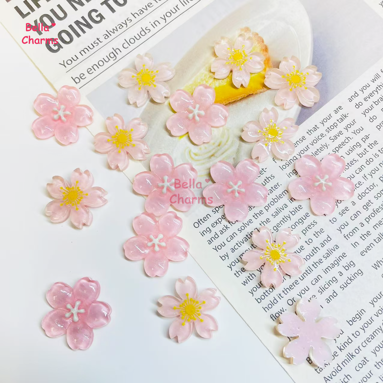 Baby pink daisy charm