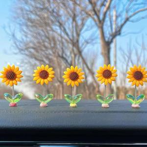 bellacharm Cute Bobble‑Head Sunflower Car Ornament, Spring‑Wobble Sunflower Accessory, Tiny Decor Figurine for Car Dashboard
